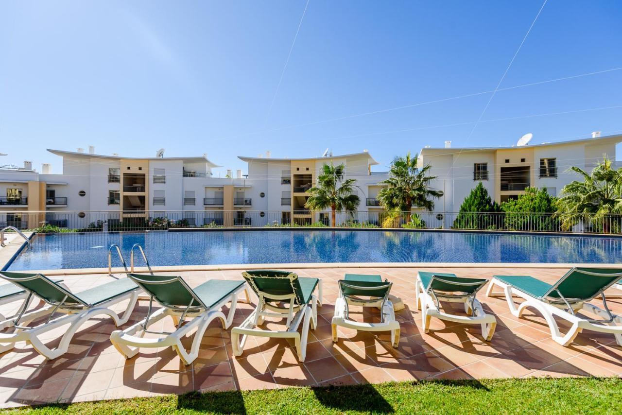 Bnb Homes Ocean View Apartment With Relax Terrace, 2 Swimming Pools & Tennis Court Albufeira Dış mekan fotoğraf