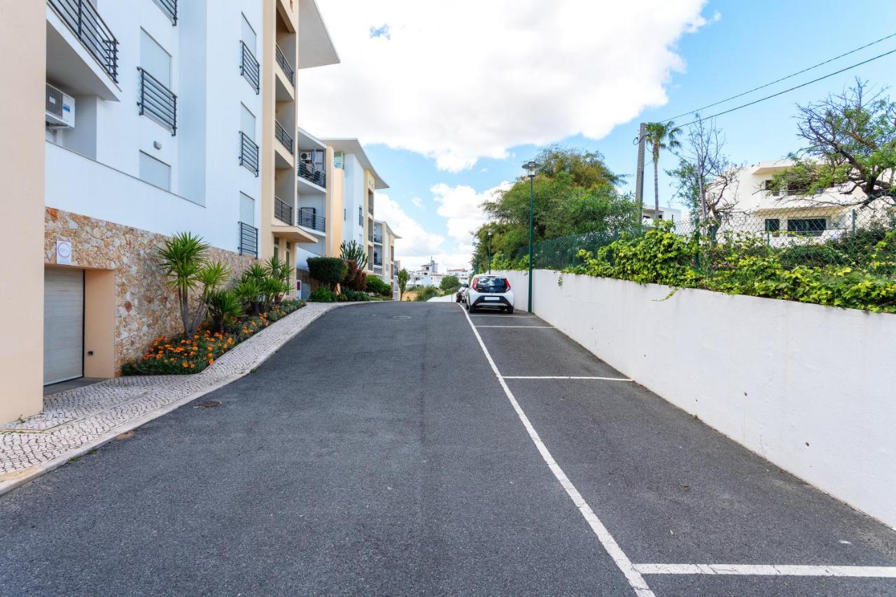 Bnb Homes Ocean View Apartment With Relax Terrace, 2 Swimming Pools & Tennis Court Albufeira Dış mekan fotoğraf