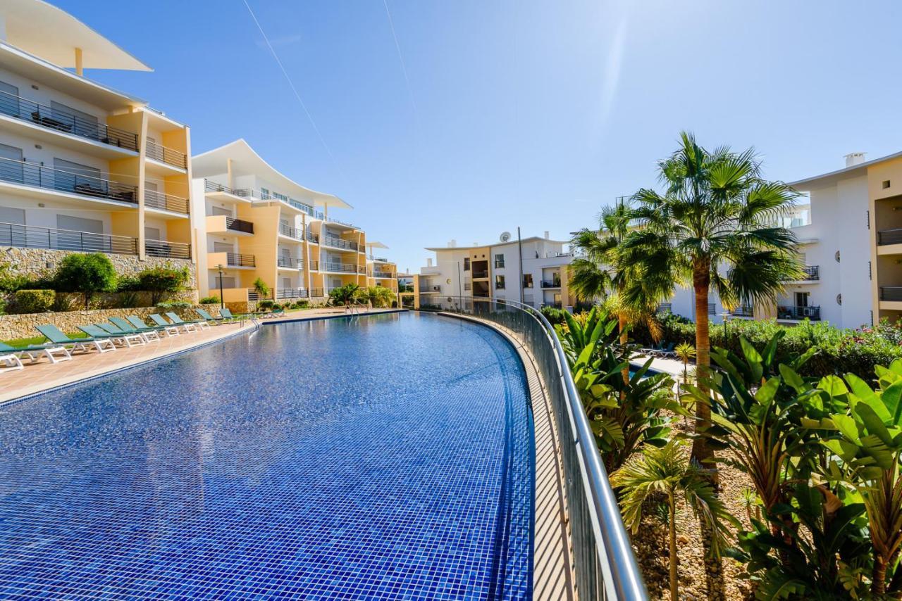 Bnb Homes Ocean View Apartment With Relax Terrace, 2 Swimming Pools & Tennis Court Albufeira Dış mekan fotoğraf
