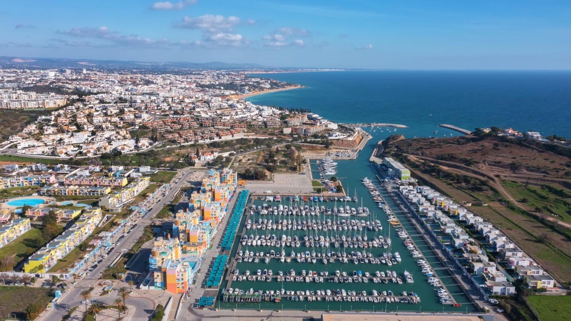 Bnb Homes Ocean View Apartment With Relax Terrace, 2 Swimming Pools & Tennis Court Albufeira Dış mekan fotoğraf